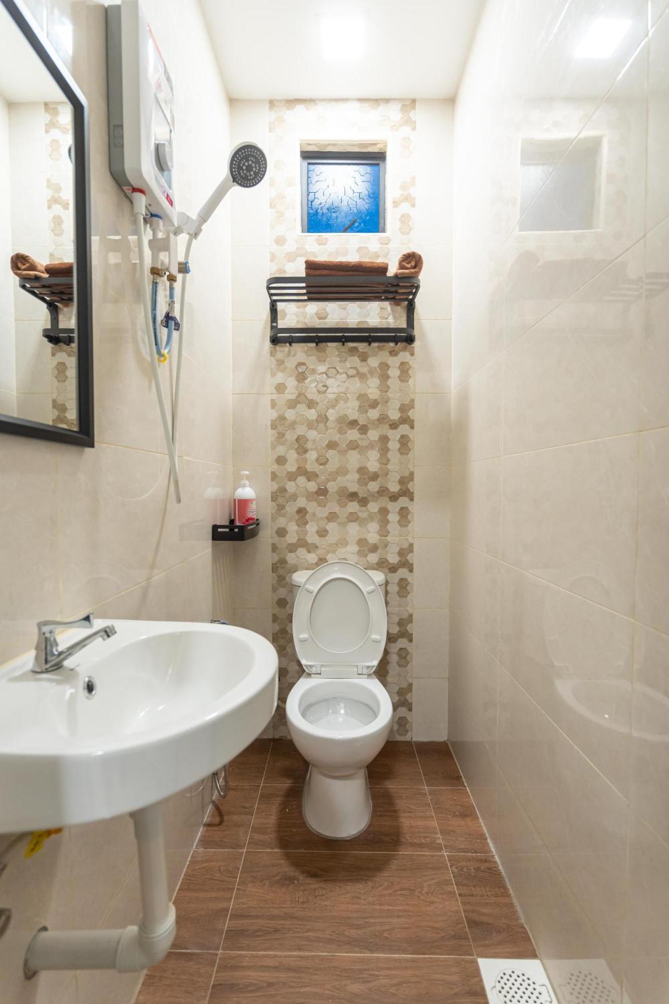 Tkt Rumah tetamu 3*